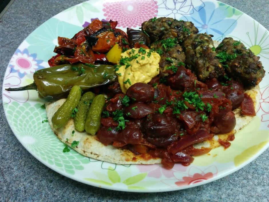 lamb-kebabs-with-cherry-tomato-sauce